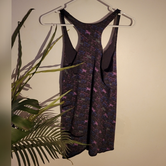 Black forever 21 tank top - Picture 2 of 4